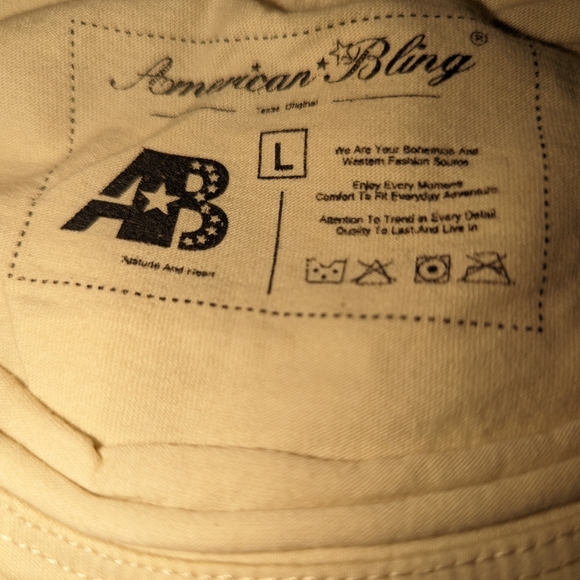 NWT Montana West American Bling rhinestone Saddle up Buttercup t shirt. Large - Picture 5 of 8